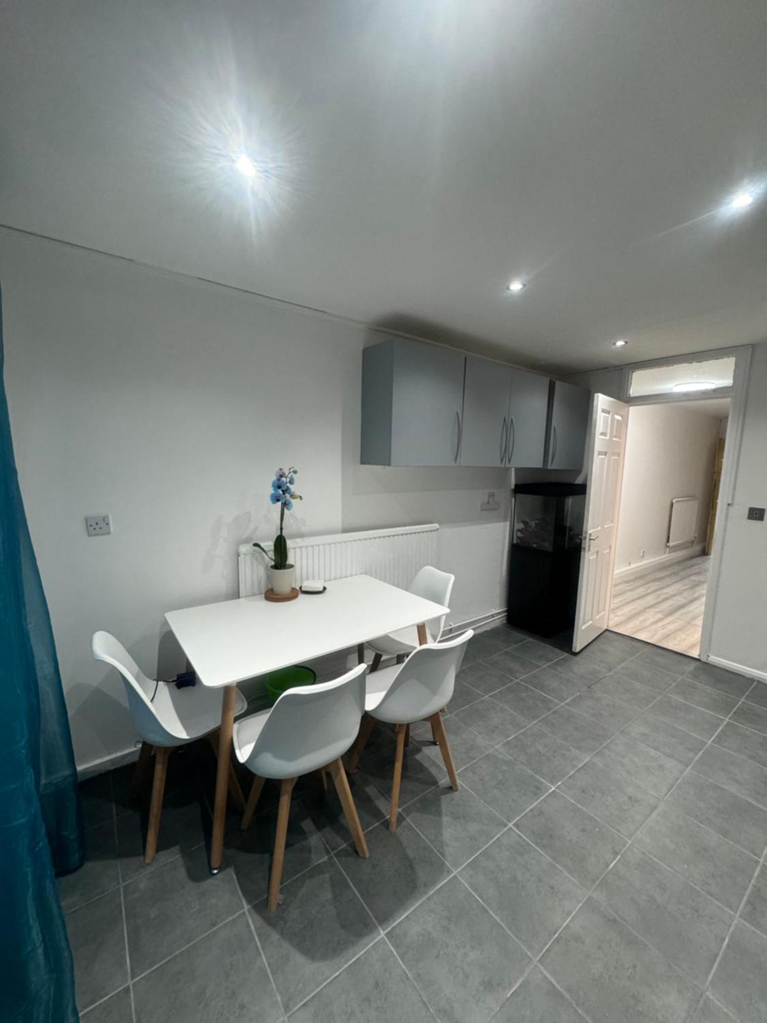 Tottenham Velvet Suites London Eksteriør billede