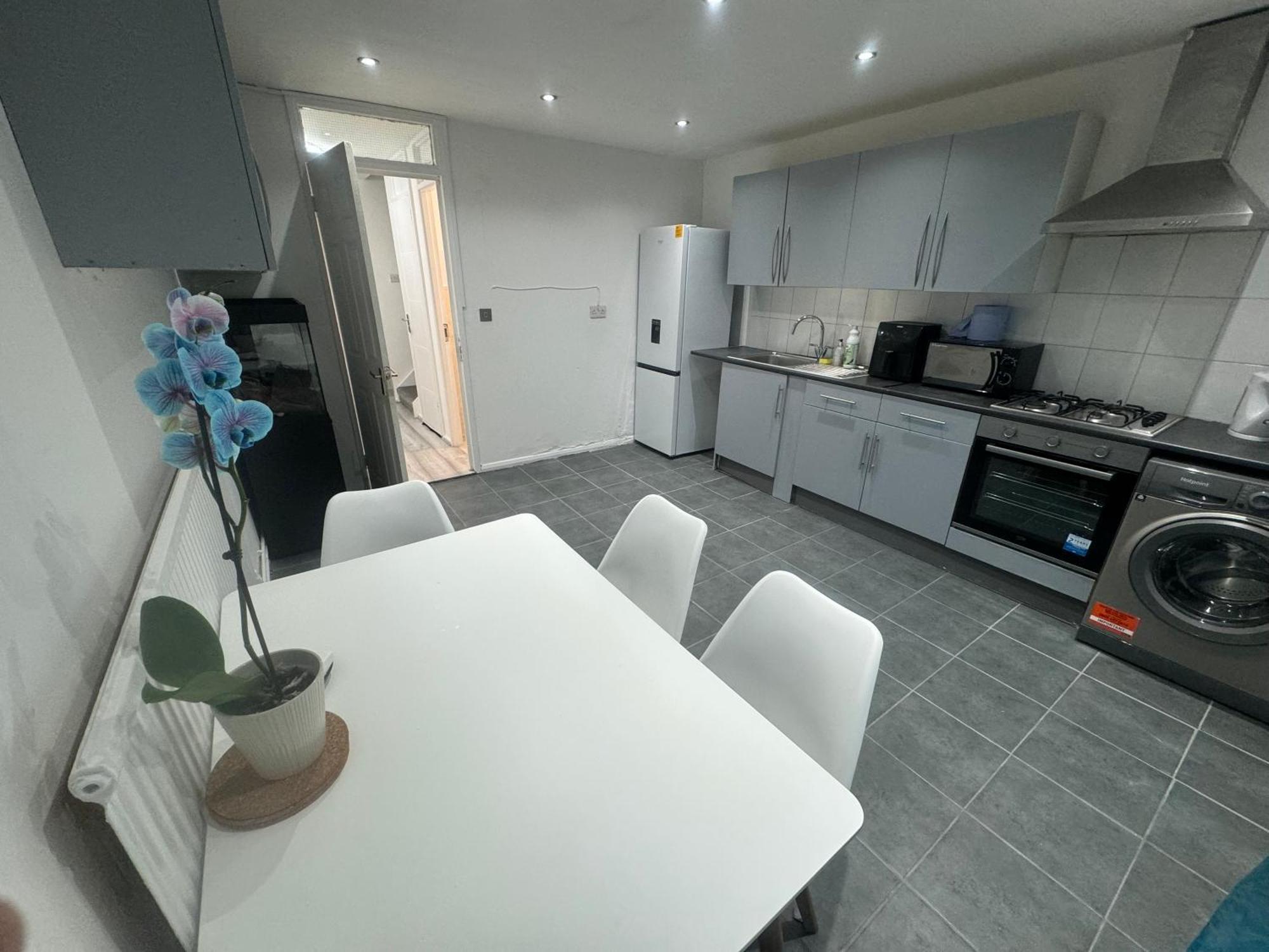 Tottenham Velvet Suites London Eksteriør billede